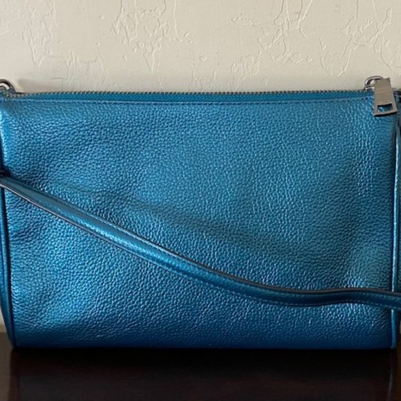 Coach Bags Coach F2227 Soft Pebble Leather Swinger Crossbody Bag